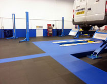 什么是車間工業(yè)地板磚？博鴿提供多種尺寸規(guī)格車間工業(yè)地板磚